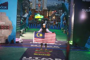 BIB: 1898
                            <button type="button" onclick="openModal(26274930)" class="btn btn-primary btn-sm float-right btn-popup" data-toggle="modal" data-target=".modal-high-quality">
                        <i class="fas fa-shopping-cart"></i> Add to Cart
                    </button>
                                            <button type="button" onclick="isThisMe(26274930, true)" class="btn btn-success btn-sm float-right btn-popup btn-isme hidden" data-toggle="tooltip" data-placement="bottom" title="นี่คือรูปของคุณใช่ไหม คลิกที่นี่เพื่อเอาเข้าอัลบั้ม">
                        <i class="fas fa-plus"></i> Add to album
                    </button>
                    <button type="button" onclick="isThisMe(26274930, false)" class="btn btn-warning btn-sm float-right btn-popup btn-isnotme hidden">
                        <i class="fas fa-ban"></i> Remove from album
                    </button>